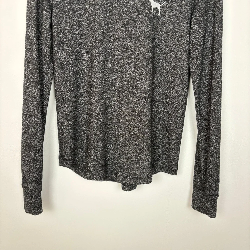 PINK Victoria's Secret‎ Womens Long Sleeve Sleepwear Top M Gray Glitter Dog Logo